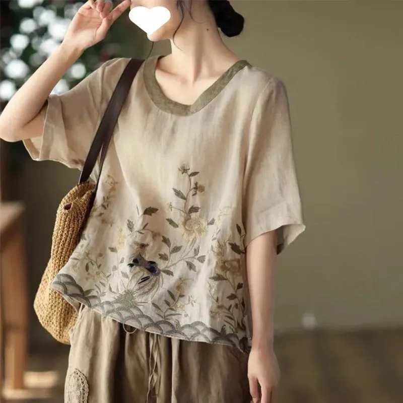 Art Retro Embroidery Top Colored Round Neck Pullover