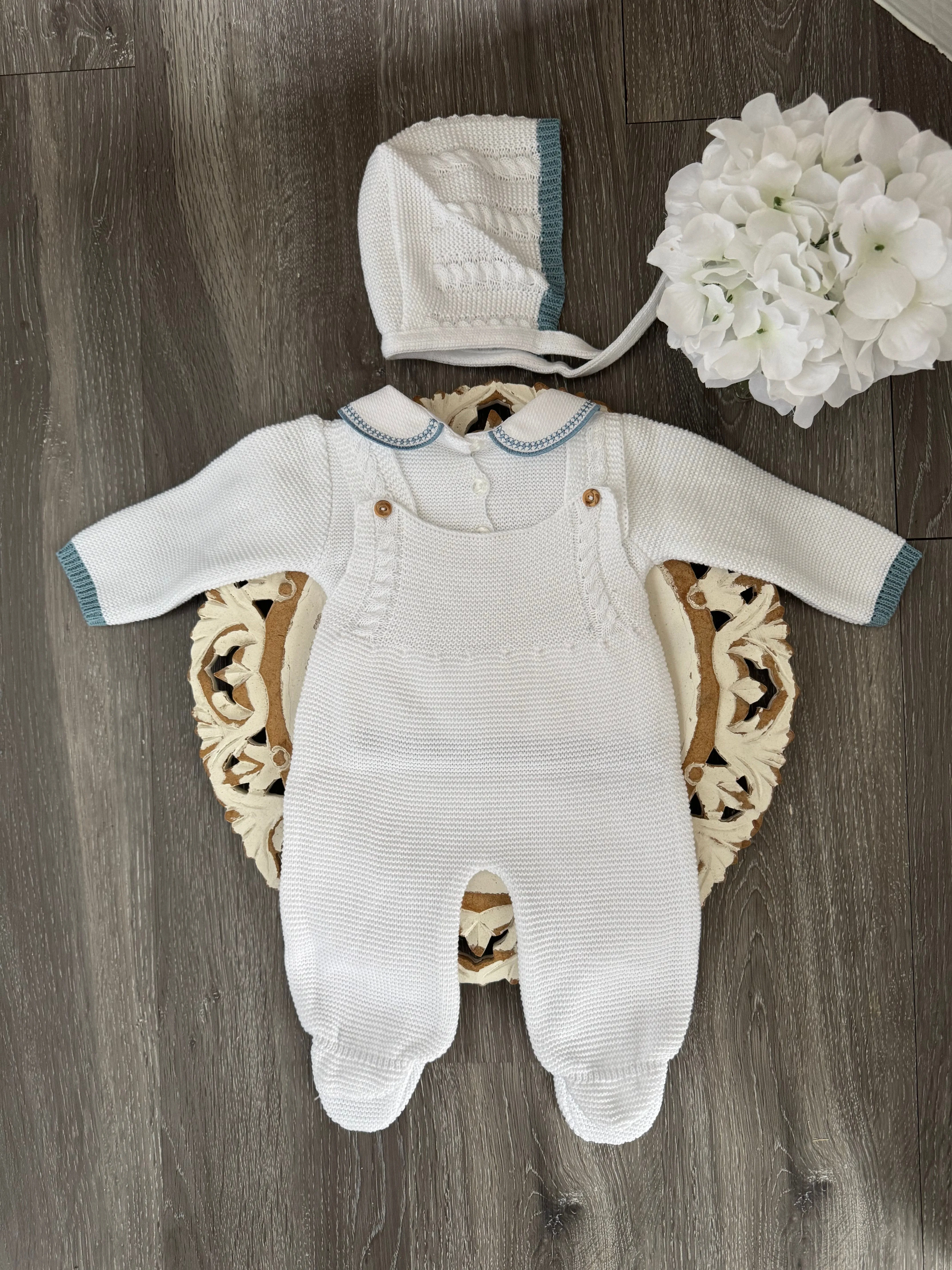 Cable Knit Suspenders Style With Ruffle Collar Baby Knitted Romper White and Dark Blue