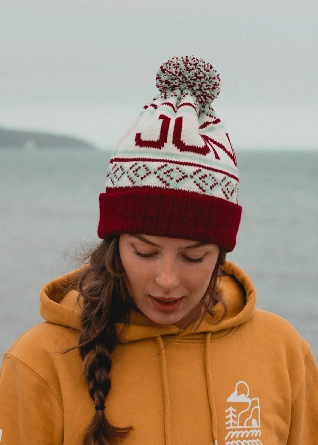 Logo Bobble Hat in Burgundy & Mint