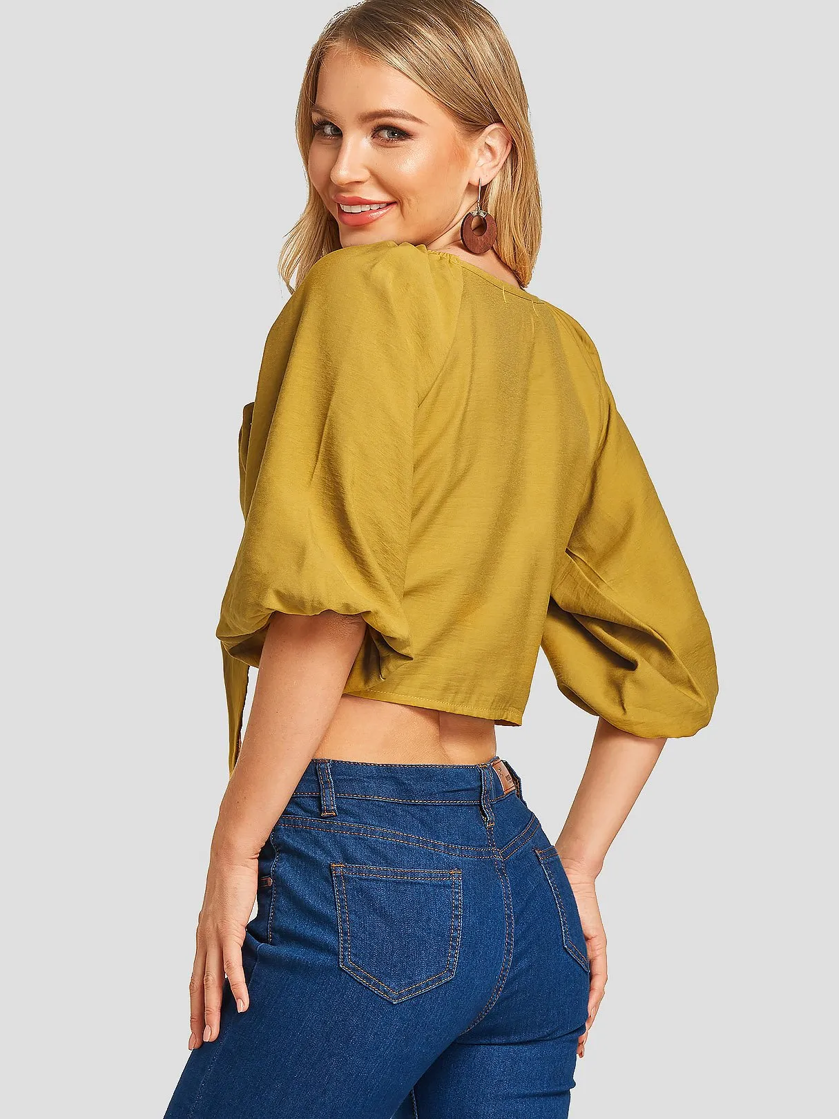 Wholesale Deep V Neck Plain Half Sleeve Crop Top